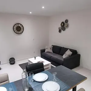 https://la-dolce-oyonnax.hotels-rhonealpes.com