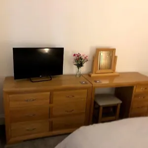 https://the-old-ship-hotel-apartment-2.yorkshirehotels.net
