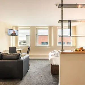 https://modern-and-bright-studio-in-central-doncaster.yorkshirehotels.net